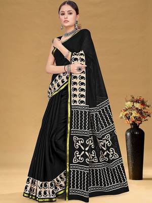 Black printed sarees & blouse piece 3
