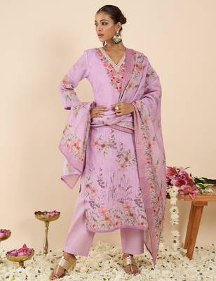 Lavender embroidered linen kurta trouser dupatta set 4
