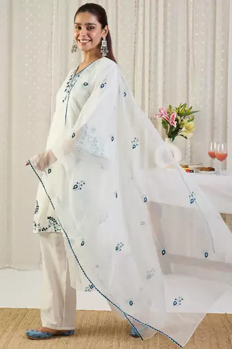 Off white embroidered pure cotton kurta trouser dupatta set