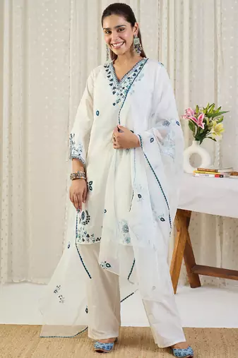 Off white embroidered pure cotton kurta trouser dupatta set