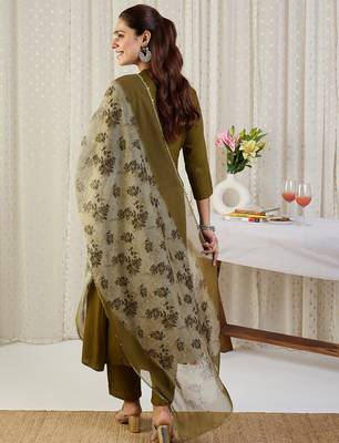 Green embroidered viscose rayon kurta trouser dupatta set 2