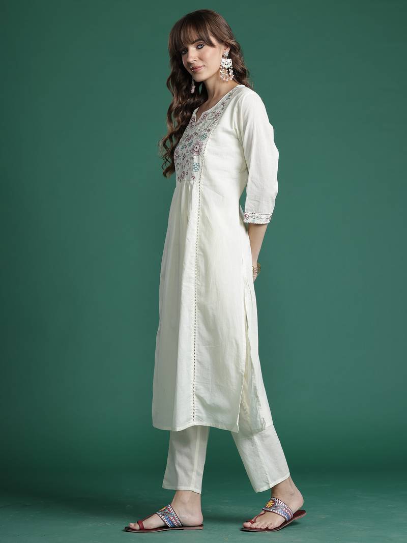 Off white embroidered pure cotton kurta trouser dupatta set