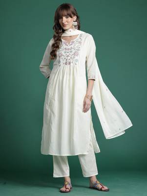 Off white embroidered pure cotton kurta trouser dupatta set 4