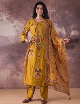 Mustard embroidered silk blend kurta trouser dupatta set 4