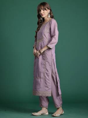 Pink embroidered silk blend kurta trouser dupatta set 3