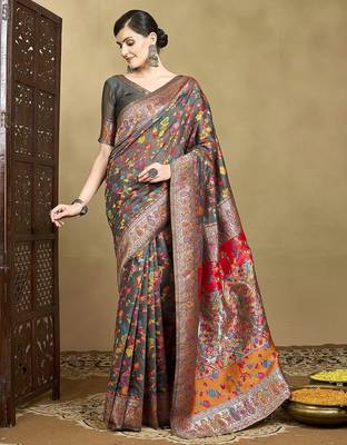 Grey woven design jamdani traditional zari saree with unstitched blouse 2