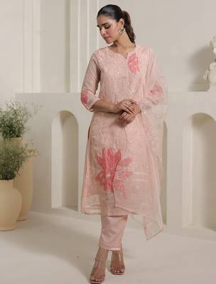 Peach embroidered organza kurta trouser dupatta set 3