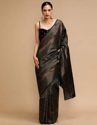 Green banarasi woven design saree with blouse 5