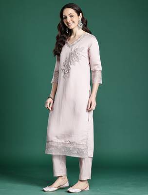 Pink embroidered silk blend kurta trouser dupatta set 3