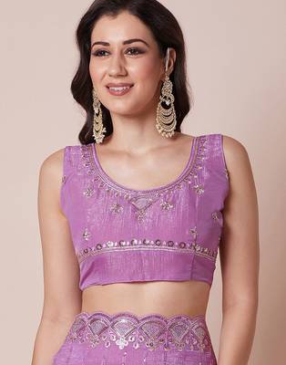 Lavender embellished saree with blouse piece 5