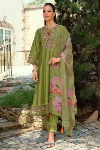 Green embroidered liva kurta trouser dupatta set