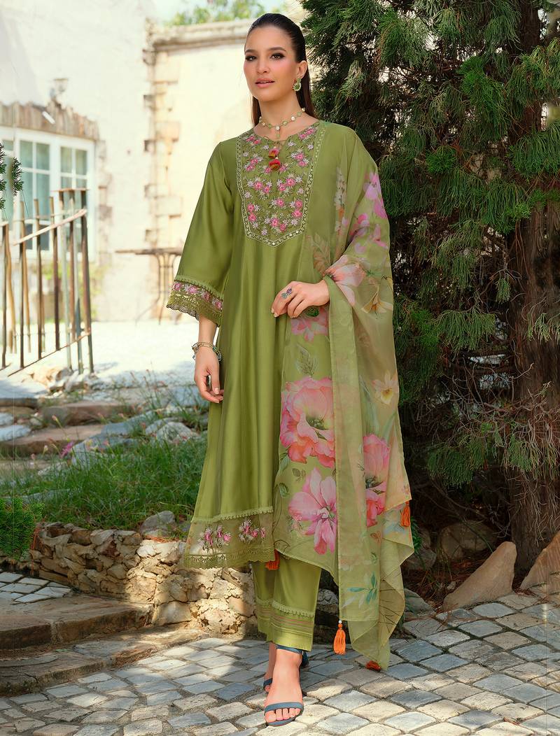 Green embroidered liva kurta trouser dupatta set