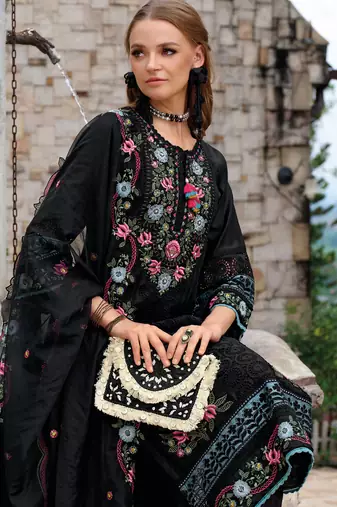 Black embroidered silk blend kurta trouser dupatta set
