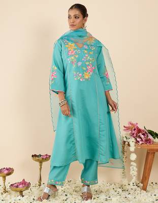 Sea green embroidered silk blend kurta trouser dupatta set 4