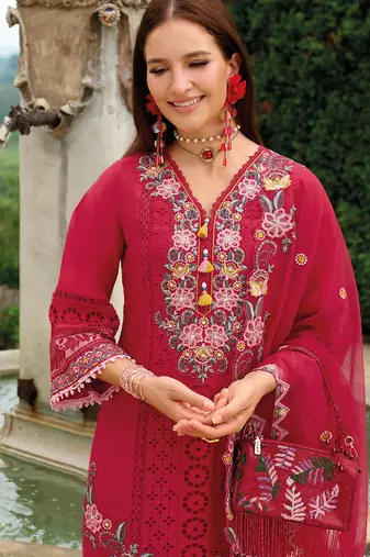 Red embroidered silk blend kurta trouser dupatta set