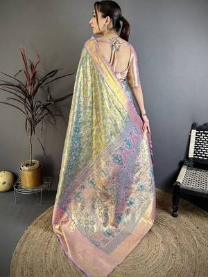 Lavender woven design kanjeevaram saree with blouse 4