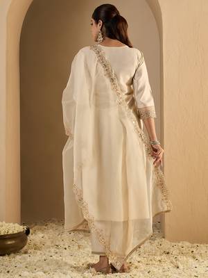 Off white embroidered liva kurta trouser dupatta set 2