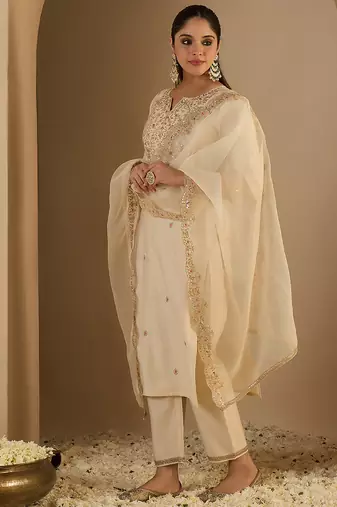 Off white embroidered liva kurta trouser dupatta set
