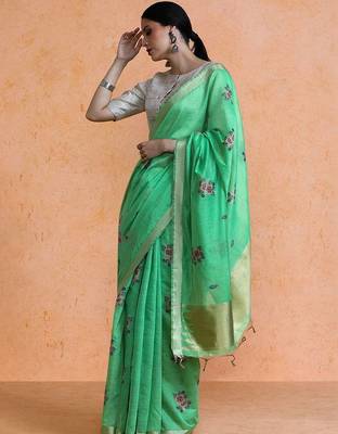 Green woven design saree with blouse 3