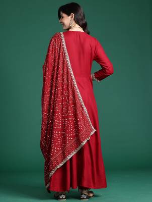 Maroon embroidered viscose rayon kurta trouser dupatta set 2