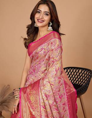 Pink zari woven design saree 5