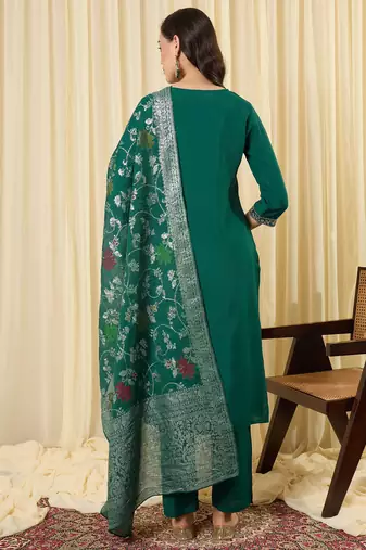 Green embroidered silk blend kurta trouser dupatta set