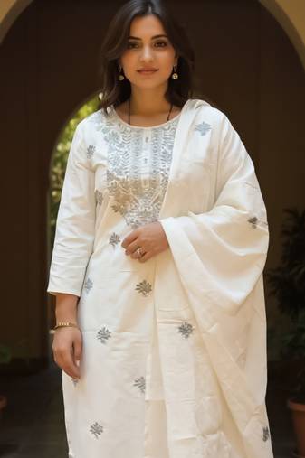 Off white embroidered pure cotton kurta trouser dupatta set