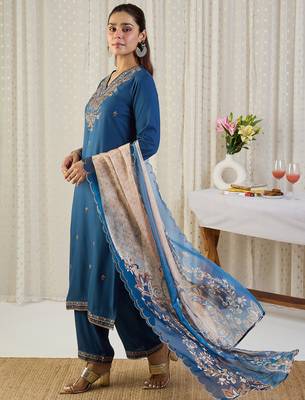 Blue embroidered viscose rayon kurta trouser dupatta set 3