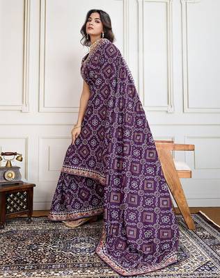 Purple panetar bandhani printed with embroidered saree with unstitched blouse 2