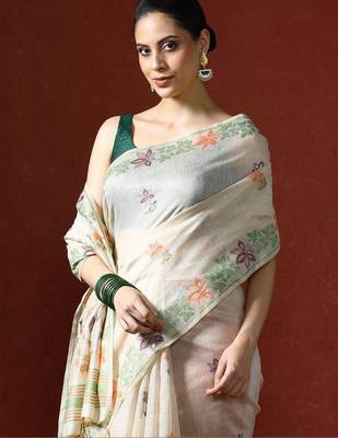 Cream woven design saree with blouse 2