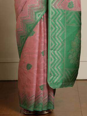 Pink woven design paithani saree 5