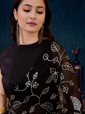 Black blooming floral embellished sequence saree with blouse piece 4
