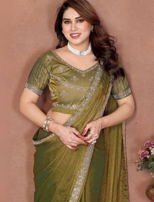 Green embellished saree with unstitched blouse 2