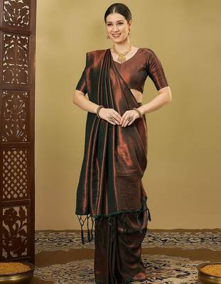 Green ethnic motifs zari silk blend designer kanjeevaram saree 4