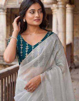 Grey saree with embroidered blouse 4