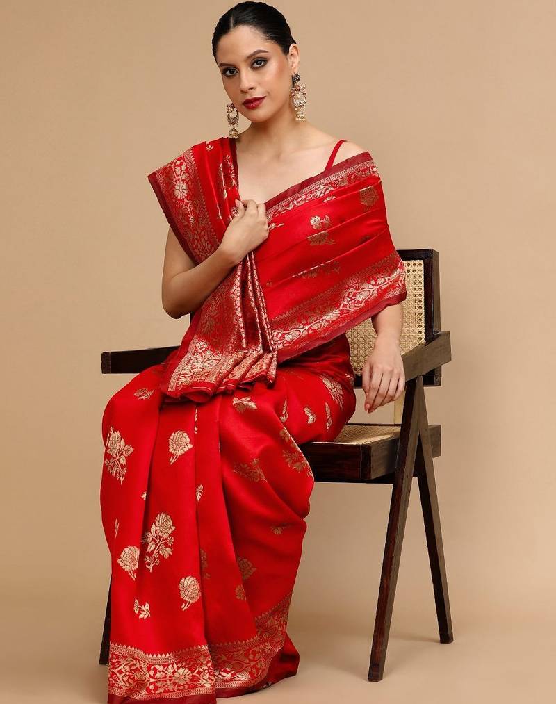 Red ethnic motifs banarasi saree with unstitched blouse