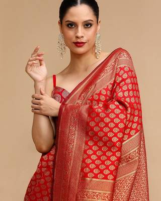 Red woven design banarasi saree 5