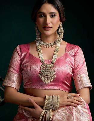 Pink woven design zari art silk banarasi saree 5