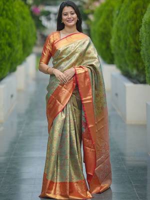 Green classic indian silk rich woven pallu design sarees 1