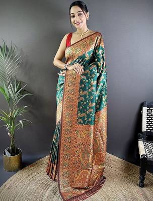Green classic indian silk rich woven pallu design sarees 2