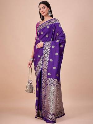 Navy blue ethnic motifs woven zari saree 4