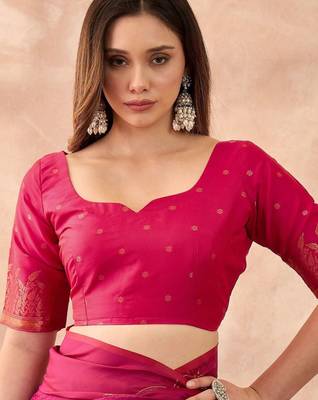 Magenta elegant wine silk gold zari leaf motifs rich woven border sarees 4