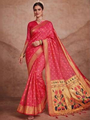 Pink woven design zari silk blend paithani saree 3