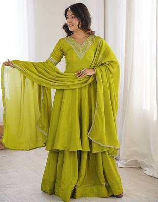 Green designer heavy chinon silk blend palazzo suit set 3