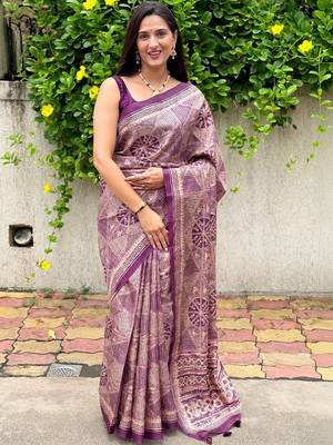 Purple chikoo silk lavender purple sarees 1