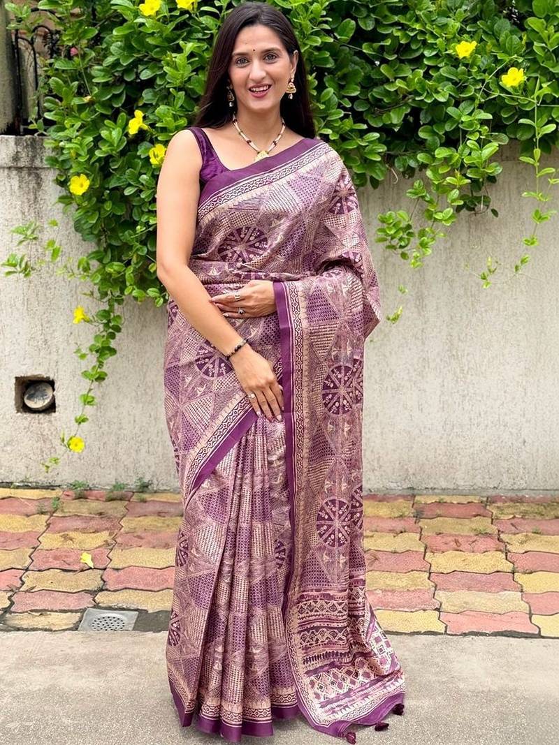 Purple chikoo silk lavender purple sarees