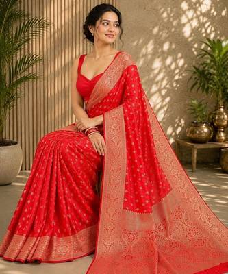 Red women's silk blend  woven design zari silk blend banarasi saree 5