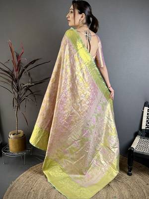 Pink woven design kanjeevaram saree with blouse 4