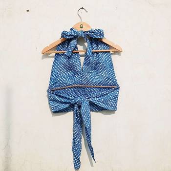 Blue-lehariya-back-knot-and-halter-neck-padded-cotton-top 2