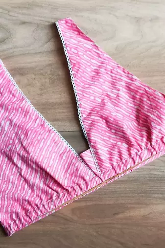 Pink-white-lehariya-broad-straps-cotton-bra